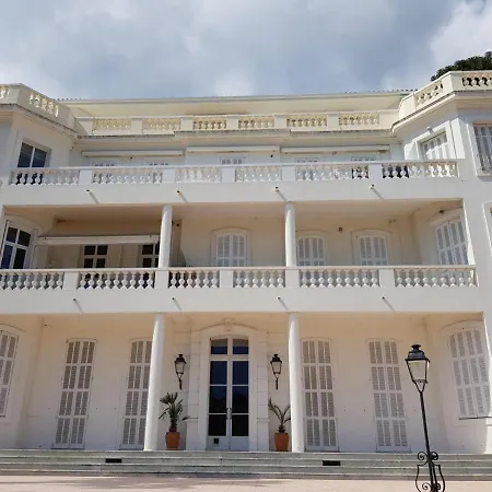 Studio Golfe Juan Daire Vallauris